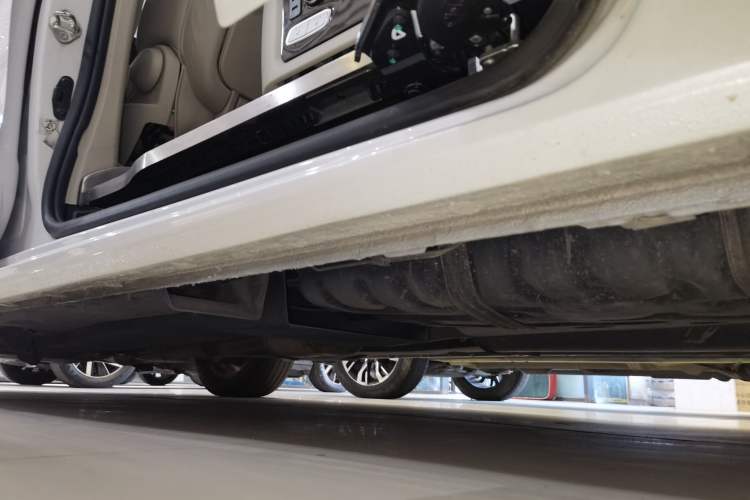 Used Buick GL8 2018 ES 28T Comfort Model China VI Standard Left Side Sill