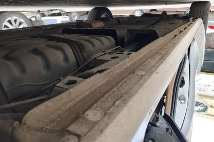 Used Buick GL8 2018 ES 28T Luxury Model China VI Standard Left Side Sill