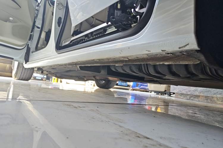 Used Buick GL8 2018 ES 28T Comfort Model China VI Standard Left Side Sill