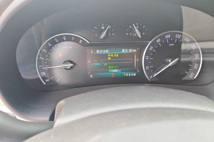 Used Buick GL8 2018 ES 28T Luxury Model China VI Standard Odometer Close Up