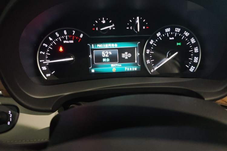 Used Buick GL8 2018 ES 28T Comfort Model China VI Standard Odometer Close Up