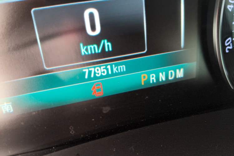 Used Buick GL8 2018 ES 28T Comfort Model China VI Standard Odometer Close Up