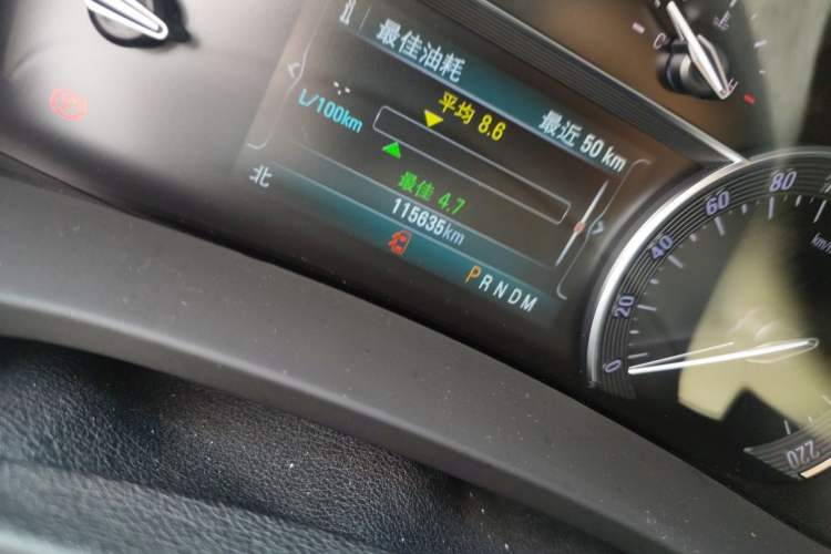 Used Buick GL8 2018 ES 28T Comfort Model China VI Standard Odometer Close Up