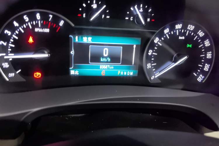 Used Buick GL8 2018 ES 28T Comfort Model China VI Standard Odometer Close Up