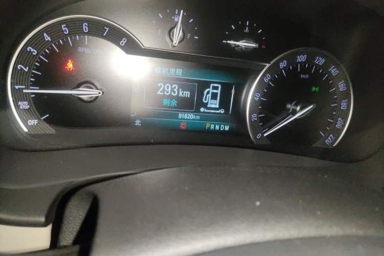 Used Buick GL8 2018 ES 28T Comfort Model China VI Standard Odometer Close Up