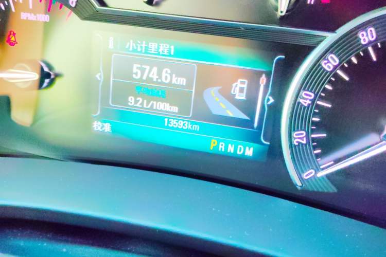 Used Buick GL8 2018 ES 28T Comfort Model China VI Standard Odometer Close Up