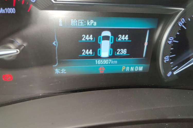 Used Buick GL8 2018 ES 28T Comfort Model China VI Standard Odometer Close Up