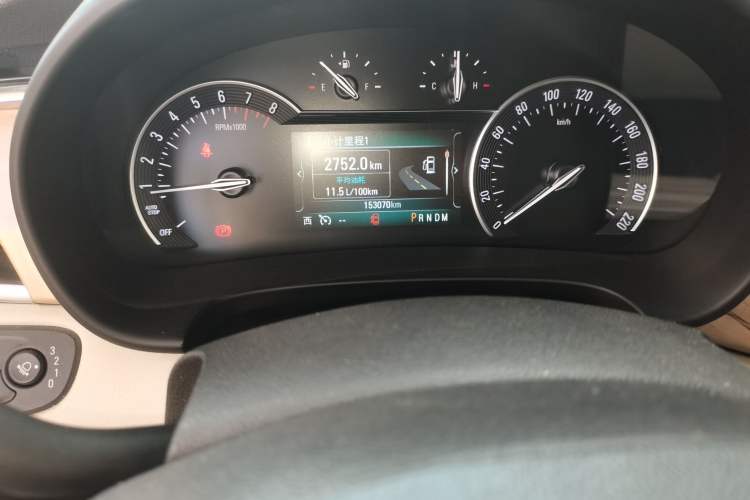 Used Buick GL8 2018 ES 28T Comfort Model China VI Standard Odometer Close Up