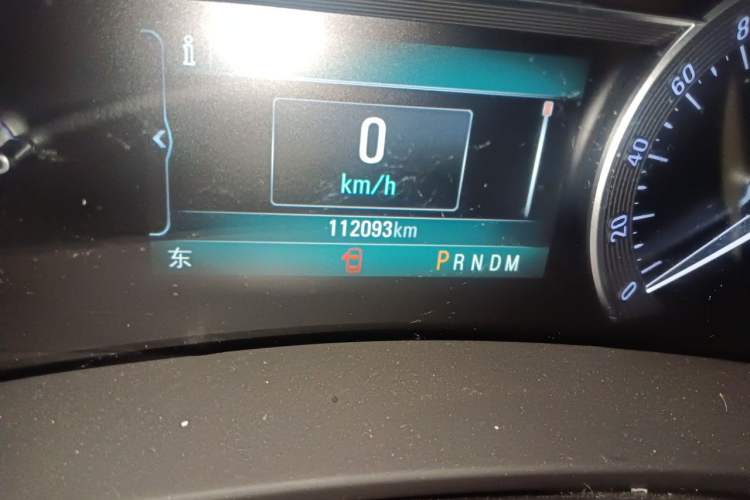 Used Buick GL8 2018 ES 28T Comfort Model China VI Standard Odometer Close Up
