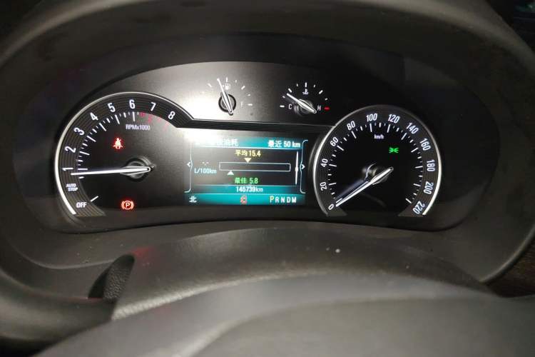 Used Buick GL8 2018 ES 28T Comfort Model China VI Standard Odometer Close Up