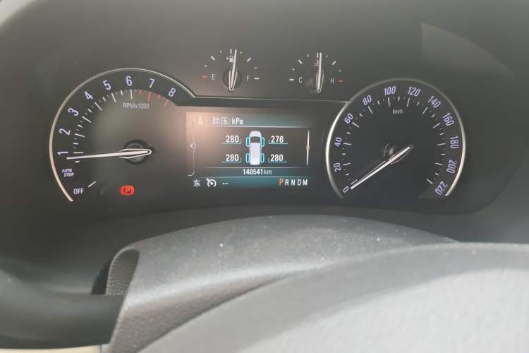 Used Buick GL8 2018 ES 28T Comfort Model China VI Standard Odometer Close Up