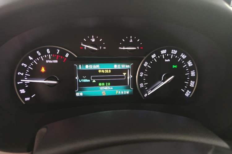 Used Buick GL8 2018 ES 28T Comfort Model China VI Standard Odometer Close Up