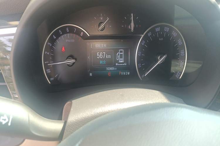 Used Buick GL8 2018 ES 28T Flagship Model China VI Standard Odometer Close Up