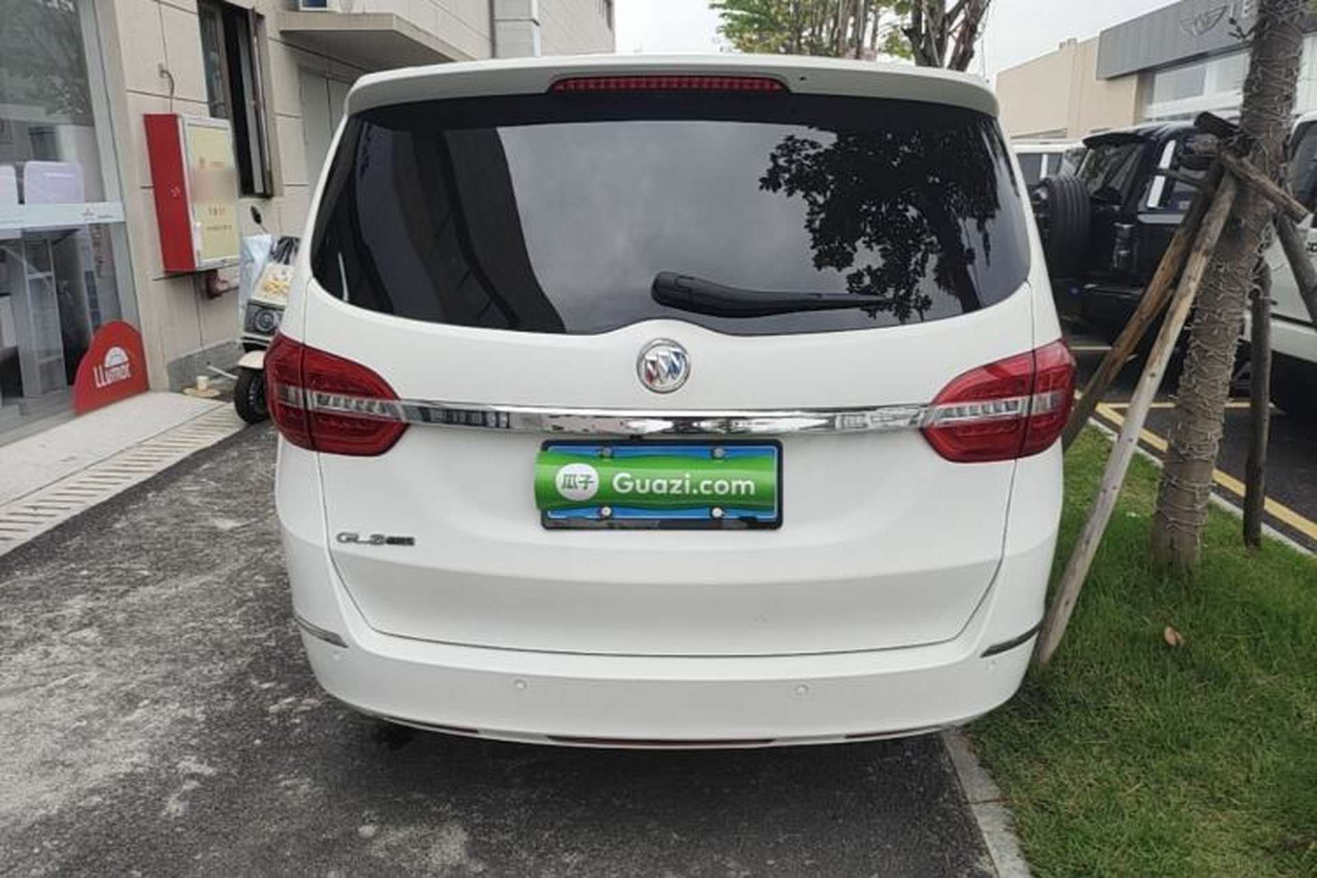 Used Buick GL8 2018 28T Prestige Version China VI Standard Rear
