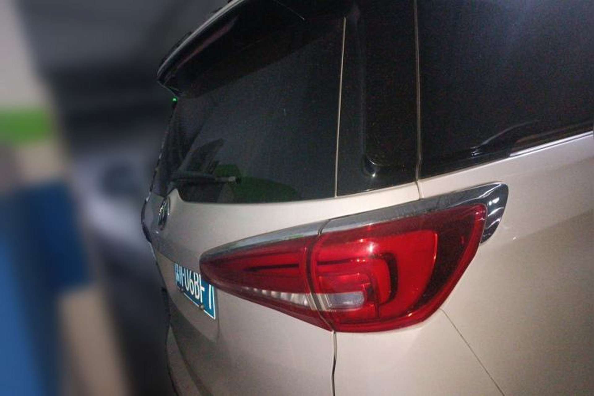 Used Buick GL8 2018 ES 28T Luxury Model China VI Standard Rear