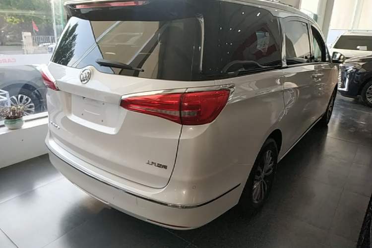 Used Buick GL8 2018 ES 28T Luxury Model China VI Standard Rear Right 45 Deg