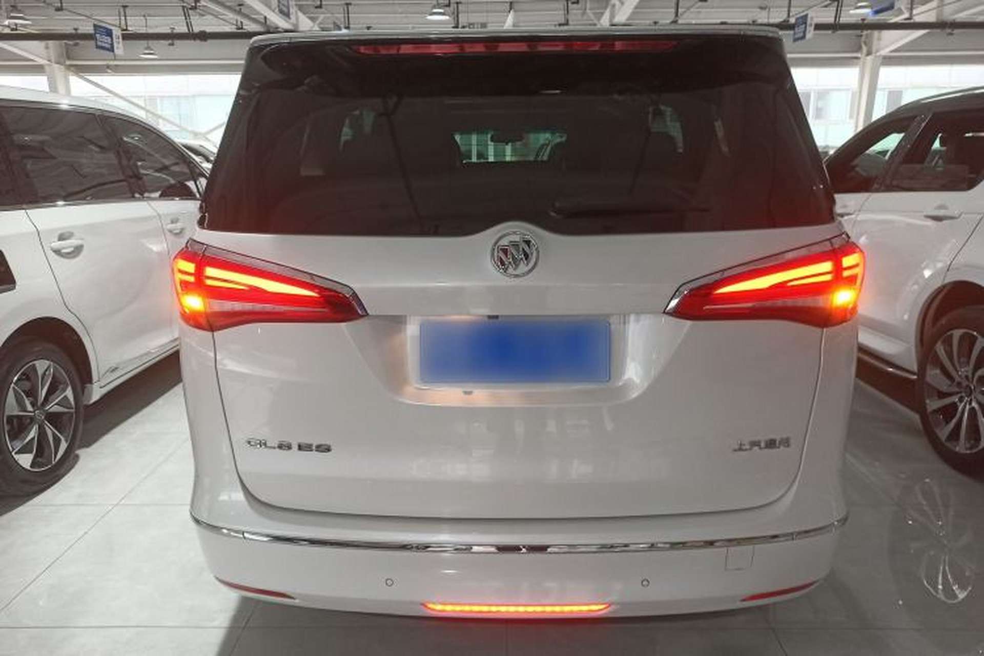 Used Buick GL8 2018 ES 28T Comfort Model China VI Standard Rear