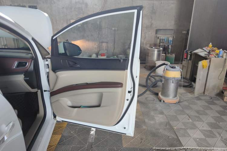 Used Buick GL8 2018 28T Luxury Model China VI Standard Right Front Door Interior