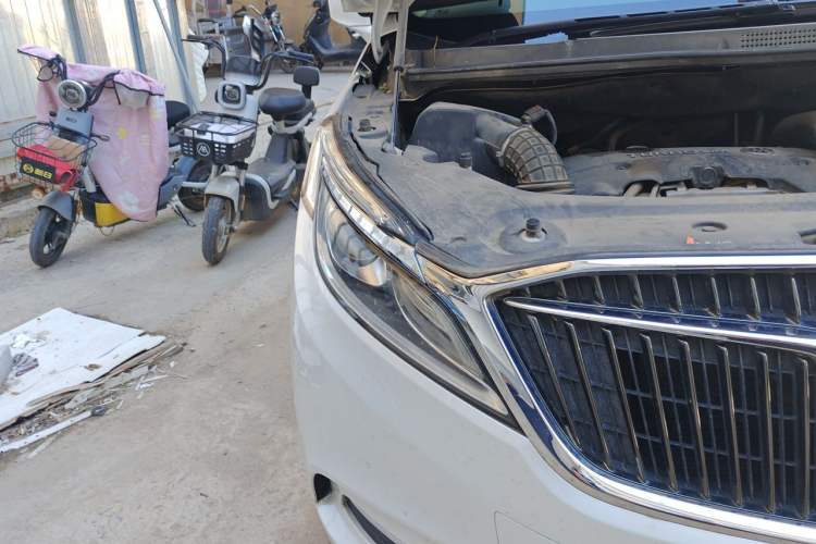 Used Buick GL8 2018 ES 28T Comfort Model China VI Standard Right Front Headlight