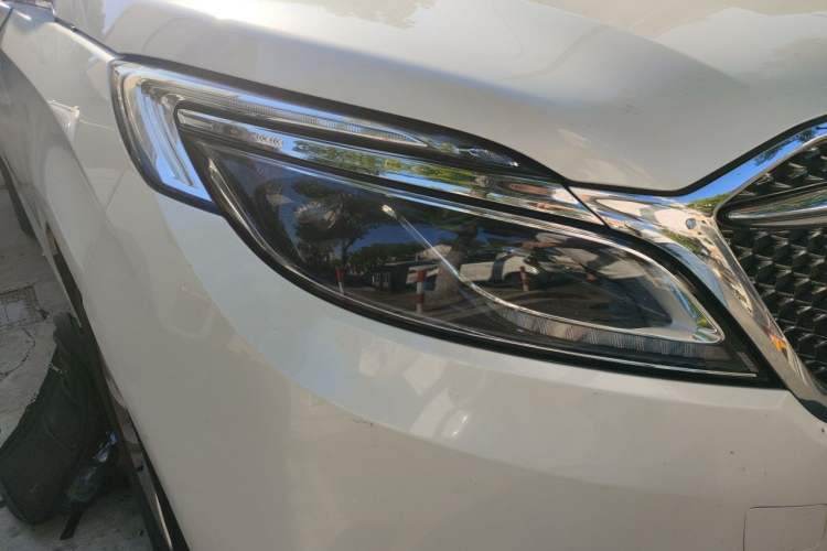 Used Buick GL8 2018 ES 28T Premium Model China VI Standard Right Front Headlight