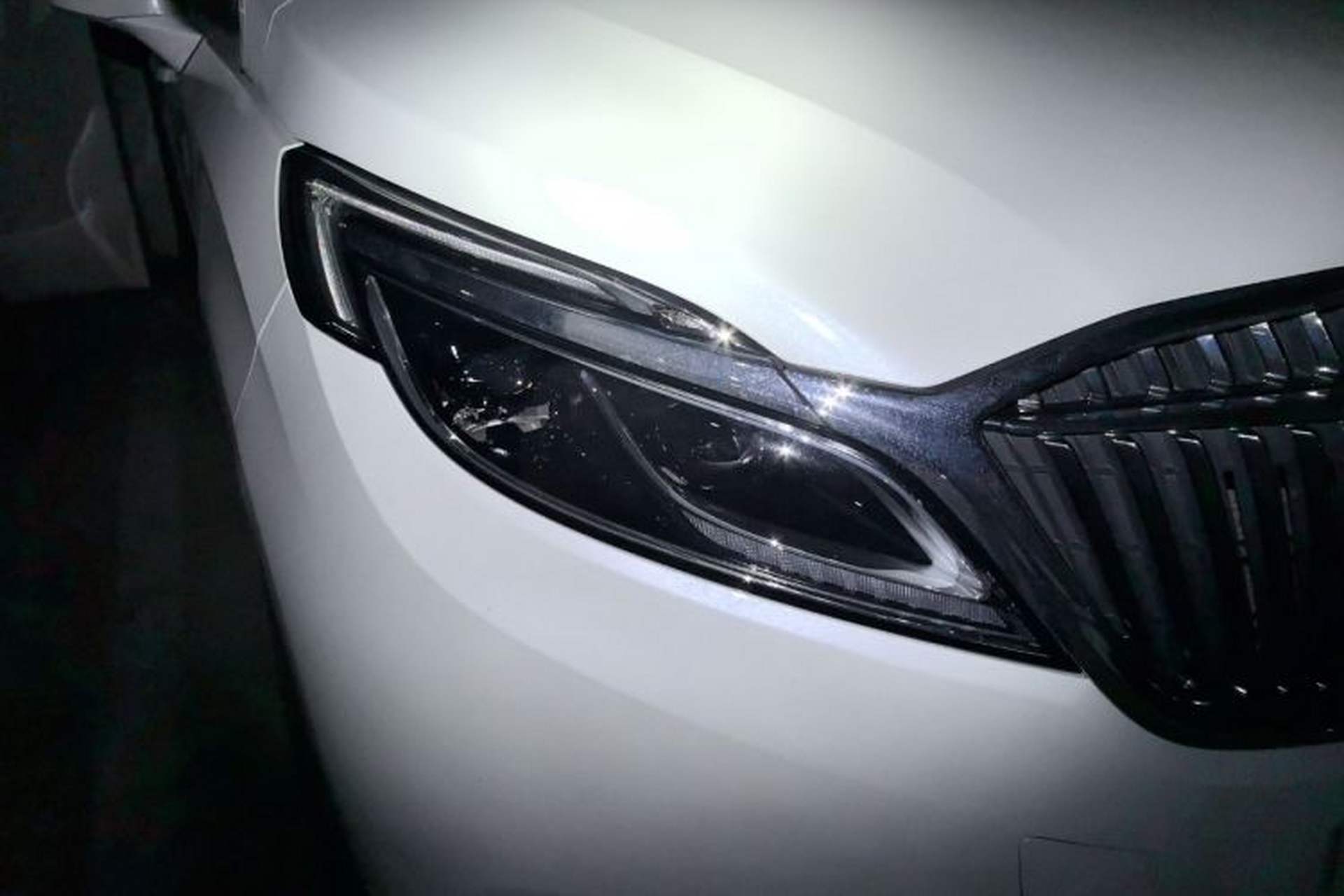 Used Buick GL8 2018 ES 28T Premium Model China VI Standard Right Front Headlight