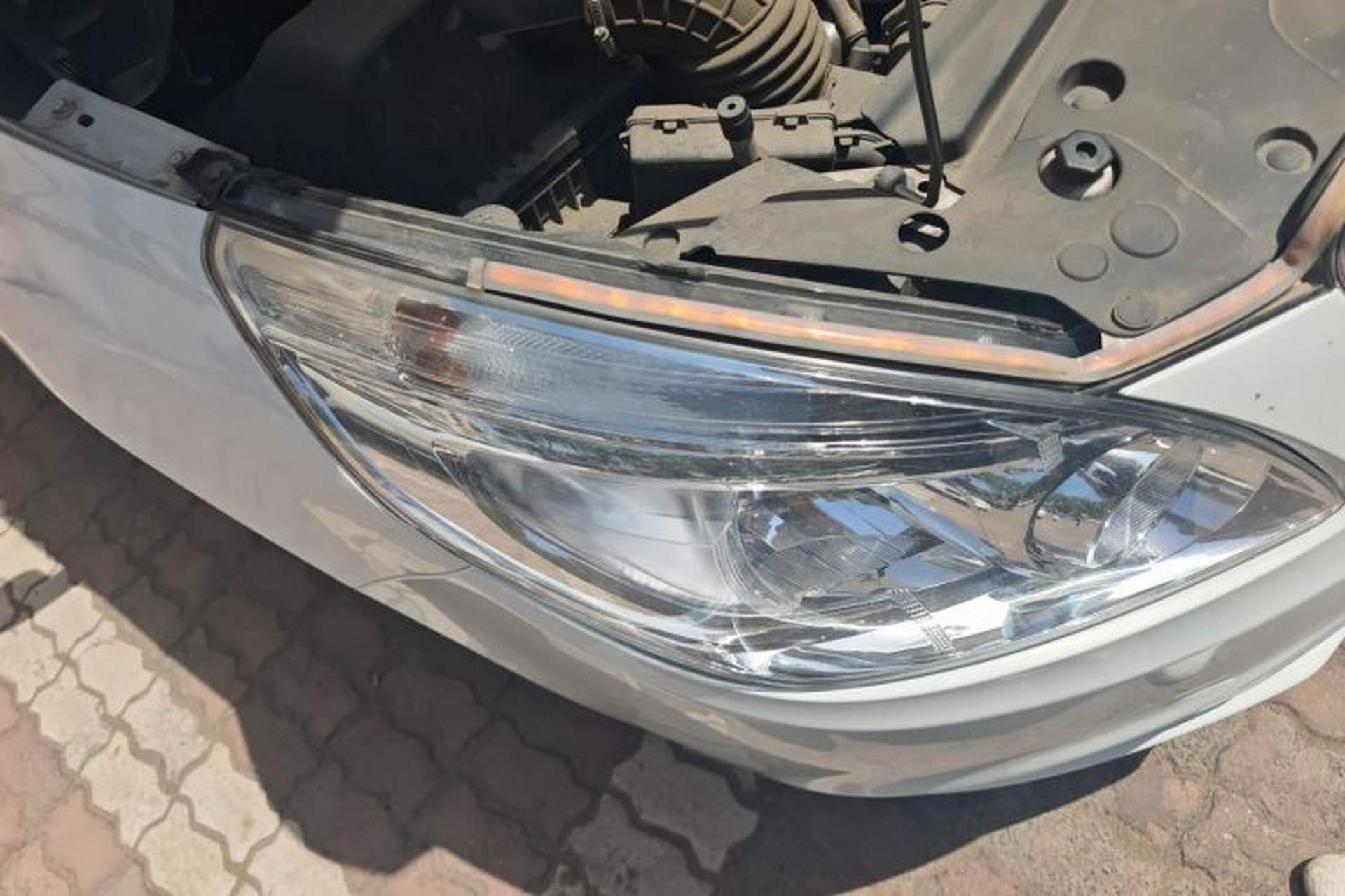 Used Buick GL8 2018 28T Comfort Model China VI Standard Right Front Headlight
