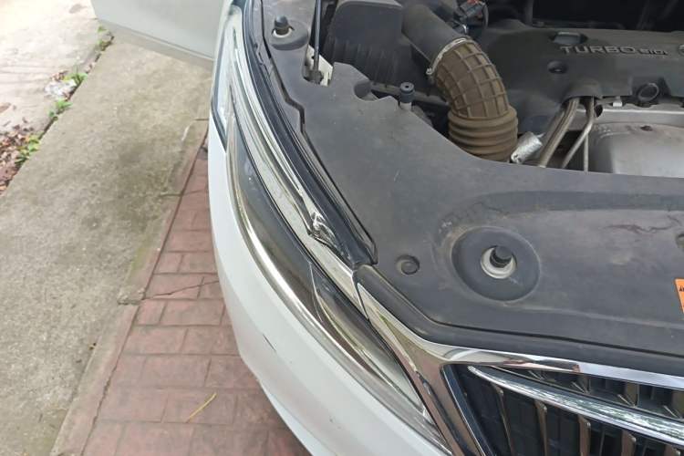 Used Buick GL8 2018 ES 28T Flagship Model China VI Standard Right Front Headlight