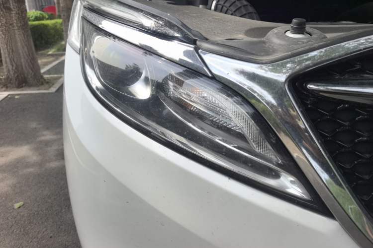 Used Buick GL8 2018 ES 28T Comfort Model China VI Standard Right Front Headlight