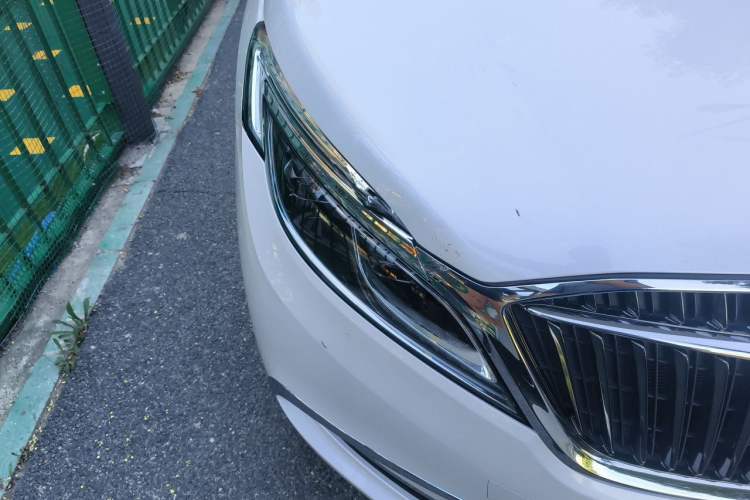 Used Buick GL8 2018 ES 28T Luxury Model China VI Standard Right Front Headlight