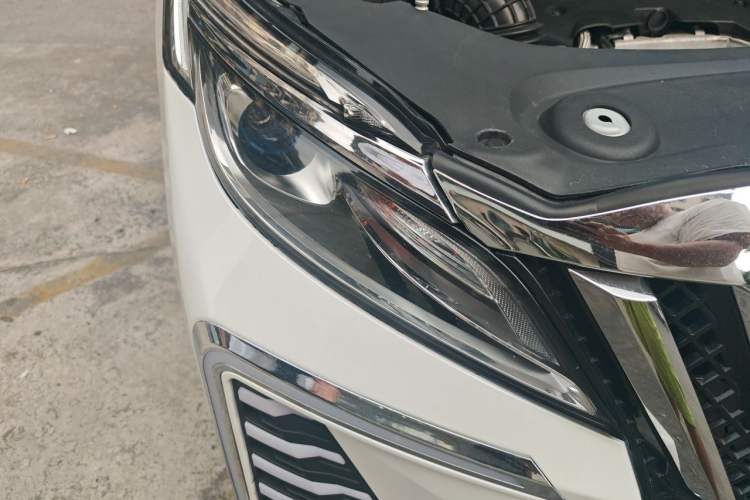 Used Buick GL8 2018 ES 28T Comfort Model China VI Standard Right Front Headlight