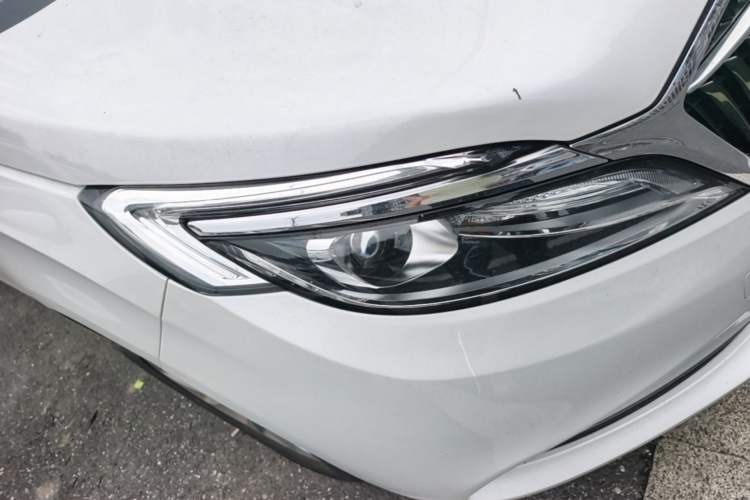 Used Buick GL8 2018 ES 28T Comfort Model China VI Standard Right Front Headlight