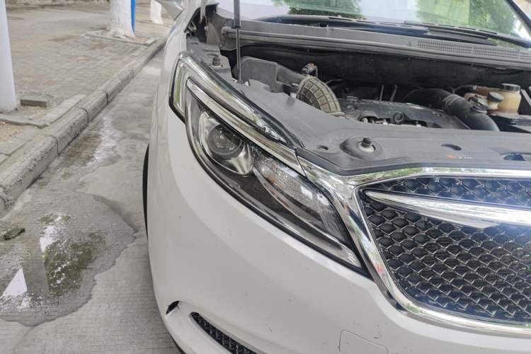 Used Buick GL8 2018 ES 28T Comfort Model China VI Standard Right Front Headlight