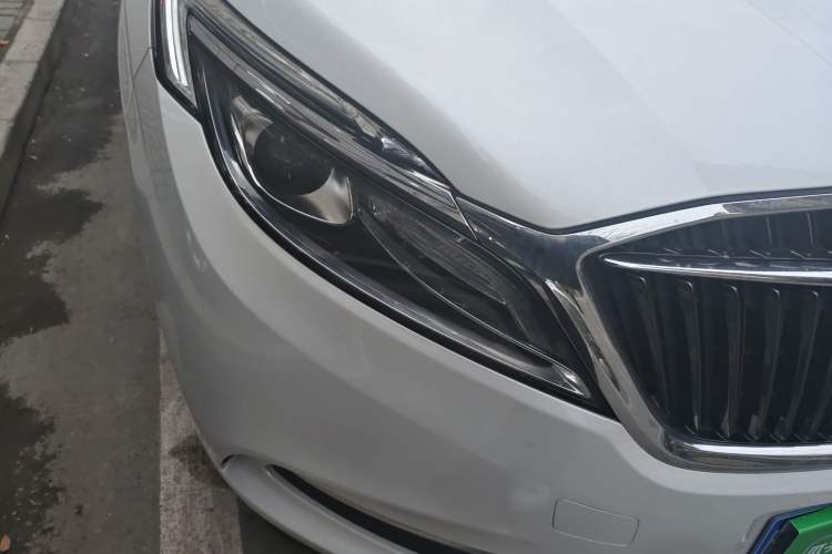 Used Buick GL8 2018 ES 28T Comfort Model China VI Standard Right Front Headlight