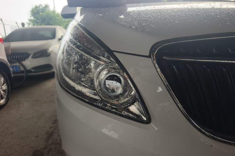 Used Buick GL8 2018 28T Luxury Model China VI Standard Right Front Headlight