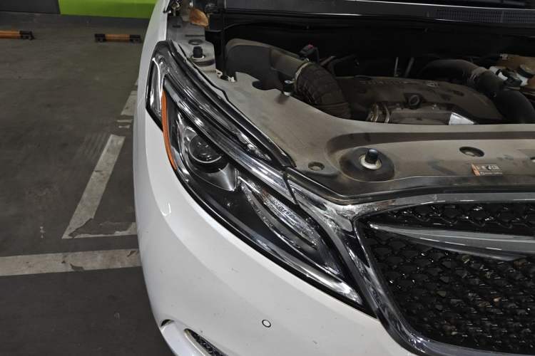 Used Buick GL8 2018 ES 28T Comfort Model China VI Standard Right Front Headlight