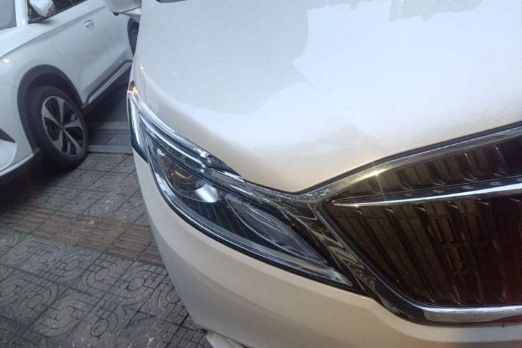 Used Buick GL8 2018 ES 28T Comfort Model China VI Standard Right Front Headlight