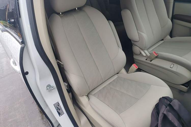 Used Buick GL8 2018 28T Comfort Model China VI Standard Right Front Seat