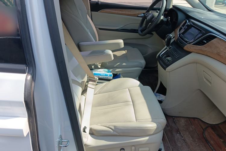 Used Buick GL8 2018 ES 28T Comfort Model China VI Standard Right Front Seat