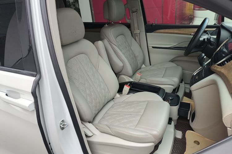 Used Buick GL8 2018 ES 28T Comfort Model China VI Standard Right Front Seat