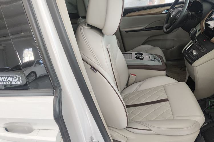 Used Buick GL8 2018 ES 28T Comfort Model China VI Standard Right Front Seat