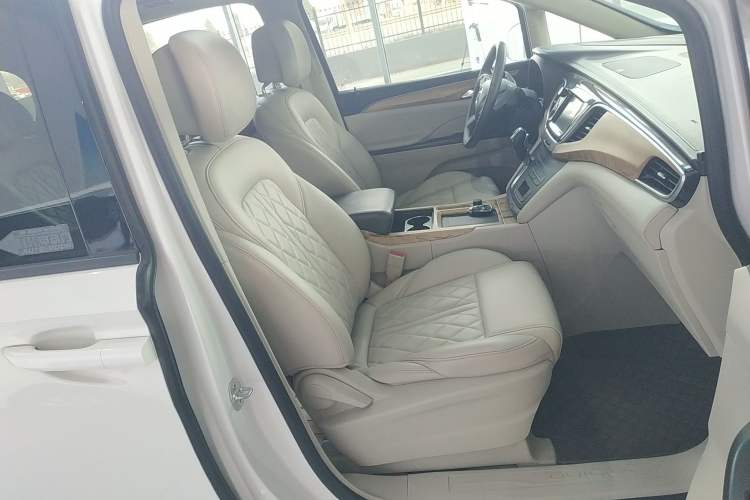 Used Buick GL8 2018 ES 28T Comfort Model China VI Standard Right Front Seat
