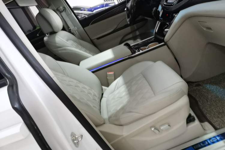 Used Buick GL8 2018 ES 28T Comfort Model China VI Standard Right Front Seat