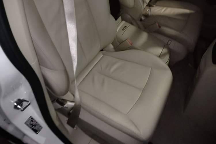 Used Buick GL8 2018 28T Luxury Model China VI Standard Right Front Seat