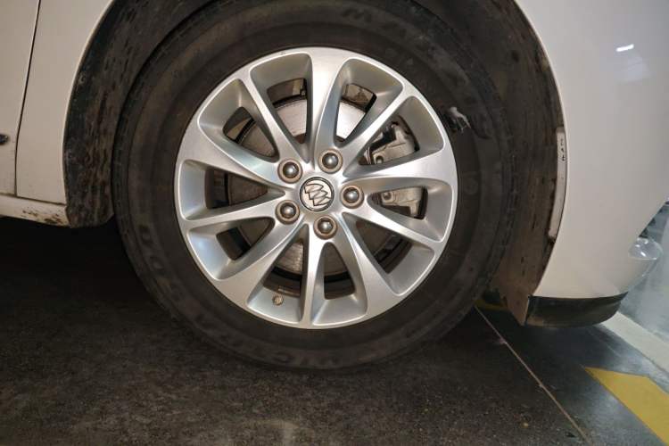 Used Buick GL8 2018 ES 28T Comfort Model China VI Standard Right Front Wheel Hub