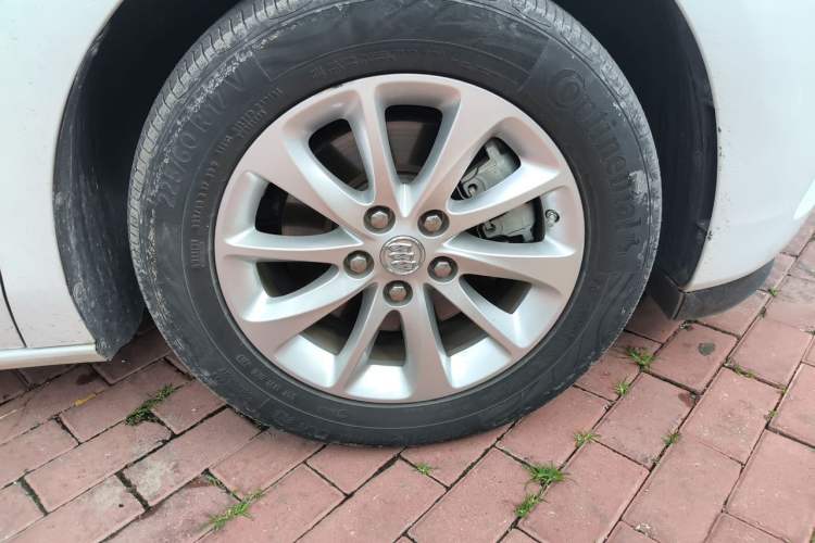 Used Buick GL8 2018 ES 28T Comfort Model China VI Standard Right Front Wheel Hub