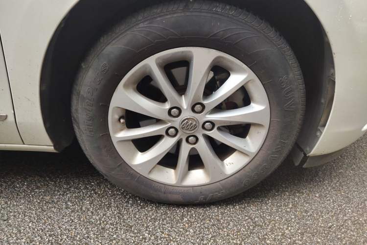 Used Buick GL8 2018 ES 28T Comfort Model China VI Standard Right Front Wheel Hub