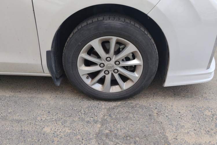 Used Buick GL8 2018 ES 28T Comfort Model China VI Standard Right Front Wheel Hub