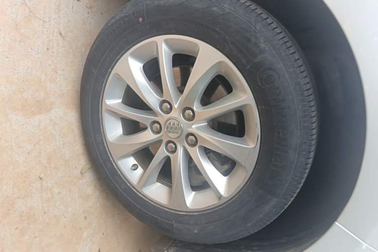 Used Buick GL8 2018 ES 28T Comfort Model China VI Standard Right Front Wheel Hub