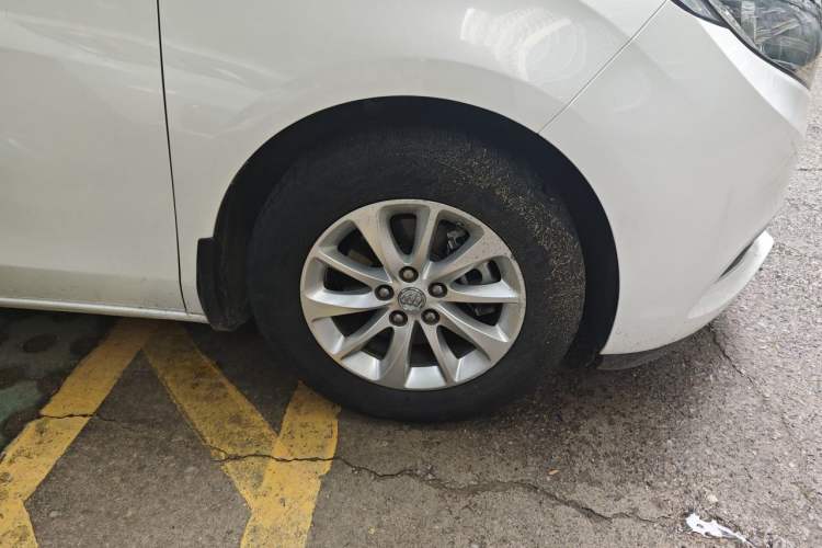 Used Buick GL8 2018 ES 28T Comfort Model China VI Standard Right Front Wheel Hub