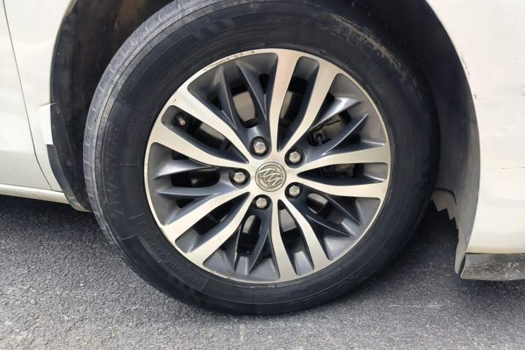 Used Buick GL8 2018 ES 28T Luxury Model China VI Standard Right Front Wheel Hub
